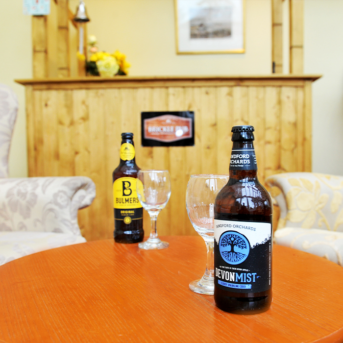 Bricklehampton Hall - Pub