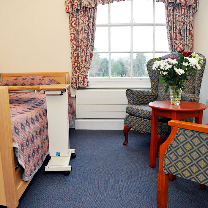 Bricklehampton Hall - Bedroom