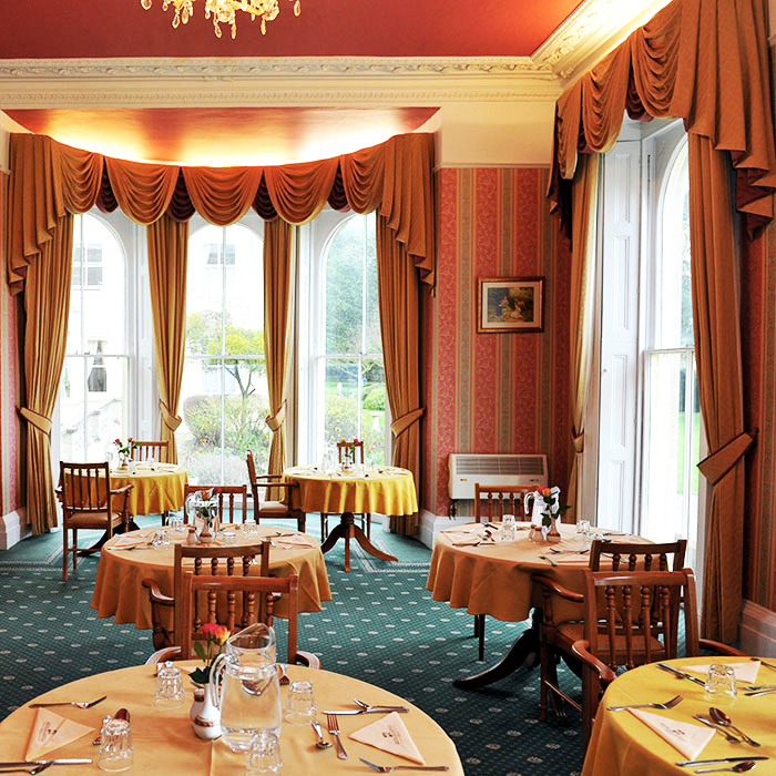 Bricklehampton Hall - Dining